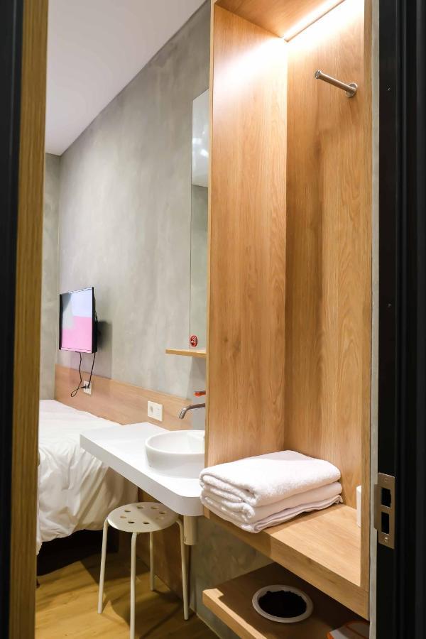 M Cabin Karawaci Binong المظهر الخارجي الصورة